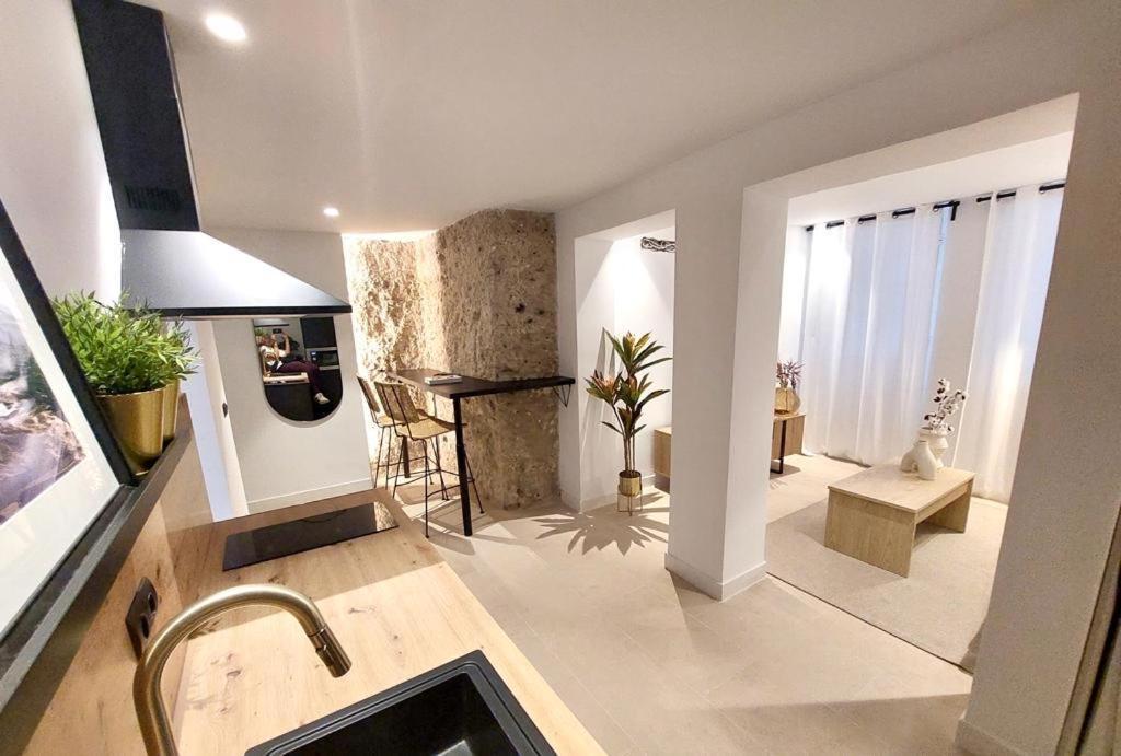 Helearon Suite Malaga Exterior photo
